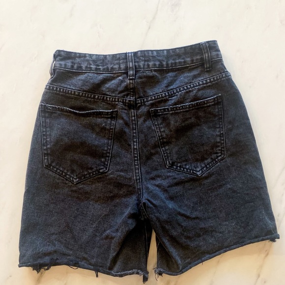 High waisted cotton on black washed denim shorts - Picture 3 of 3